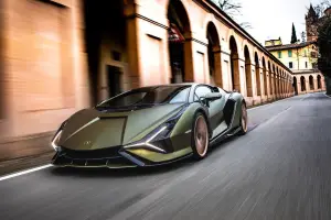 Lamborghini Sian - Portici di Bologna - 2