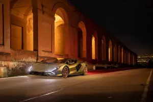Lamborghini Sian - Portici di Bologna - 7