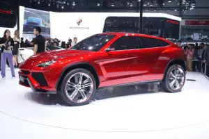 Lamborghini Urus 1.5.2015