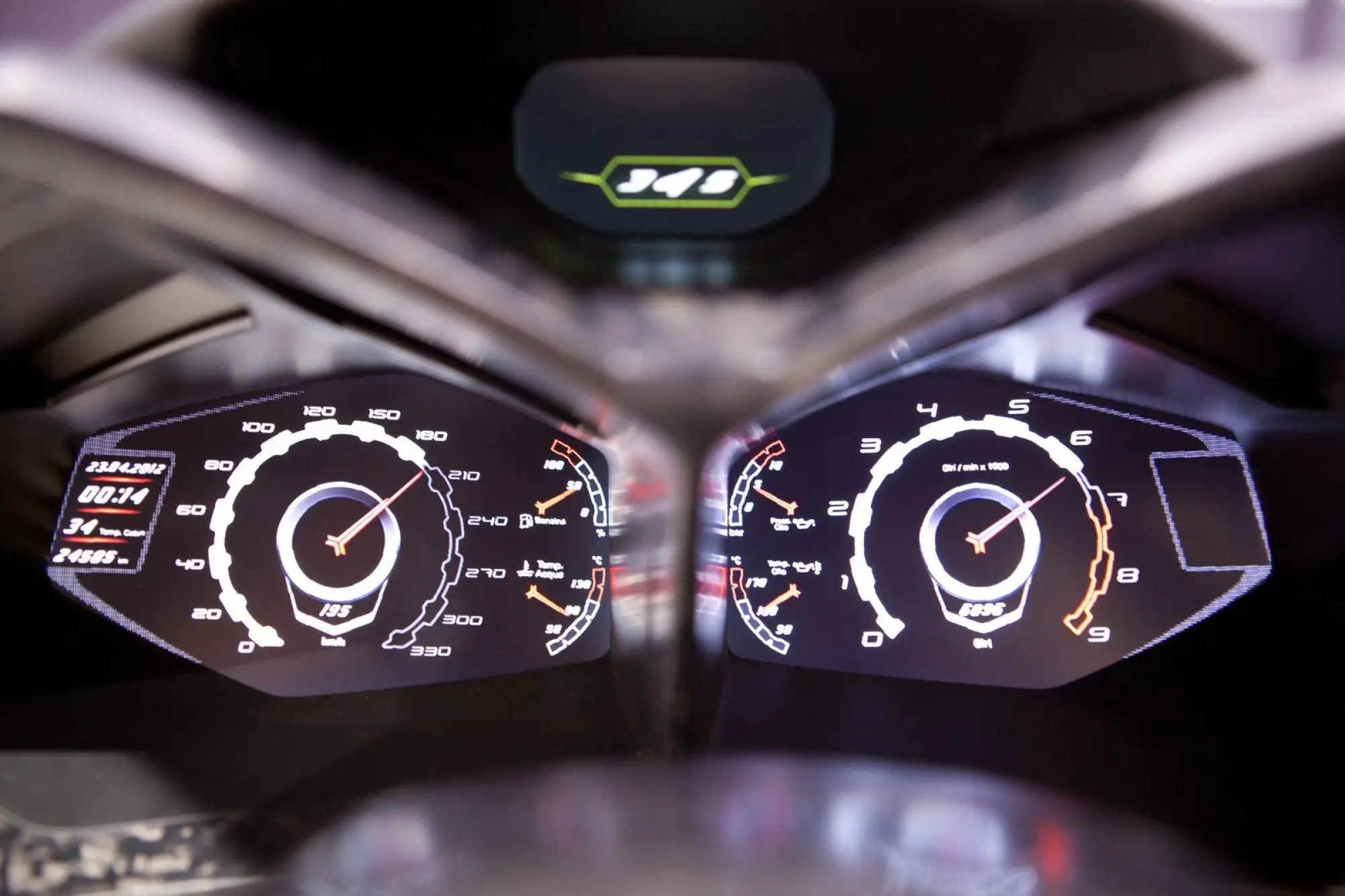 Lamborghini Urus 1.5.2015 - 31