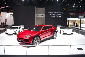 Lamborghini Urus 1.5.2015