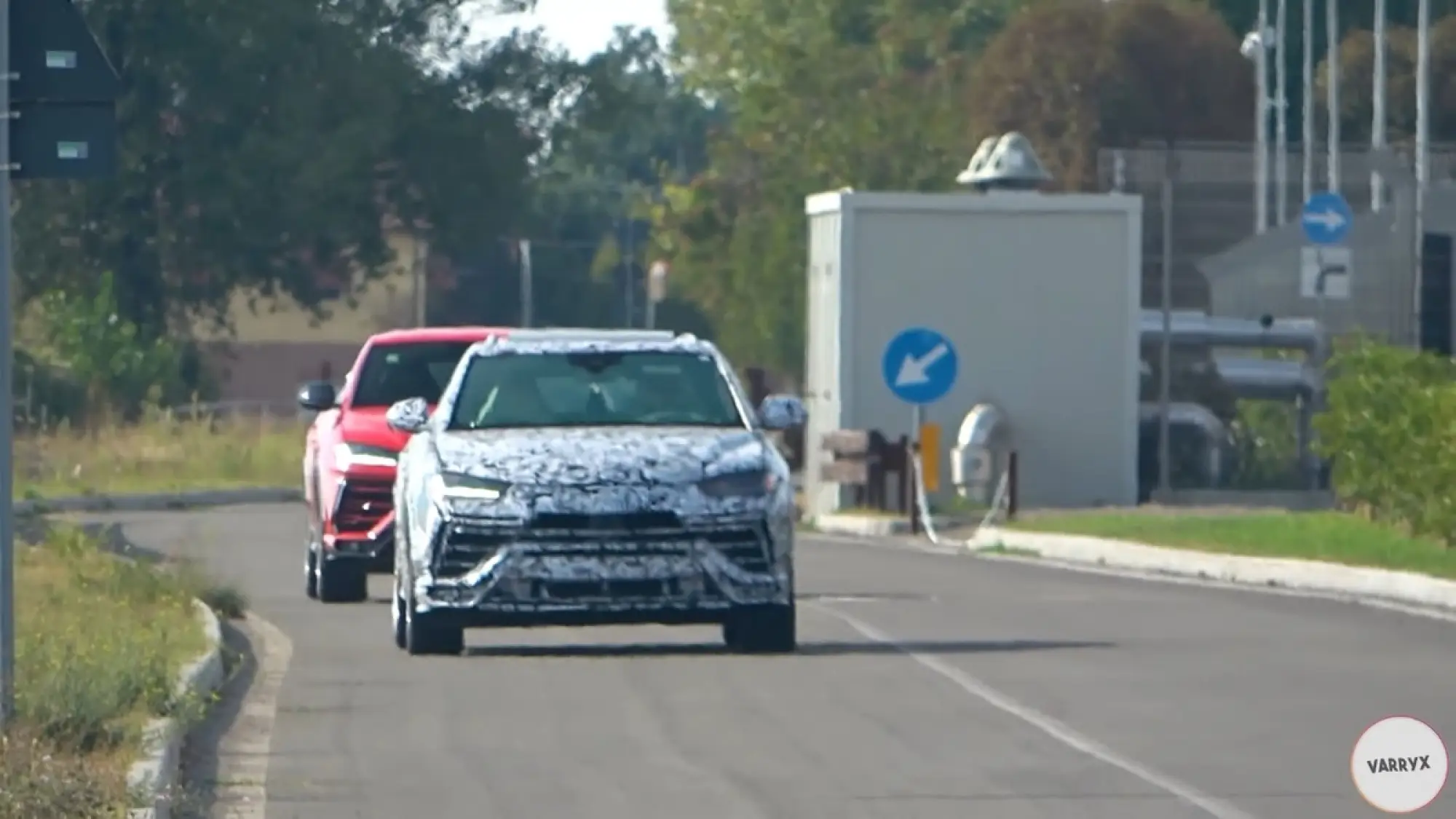 Lamborghini Urus 2022 - Foto Spia Varryx - 9