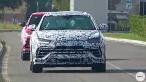 Lamborghini Urus 2022 - Foto Spia Varryx - 1
