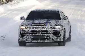 Lamborghini Urus EVO - Foto spia 2-2-2021