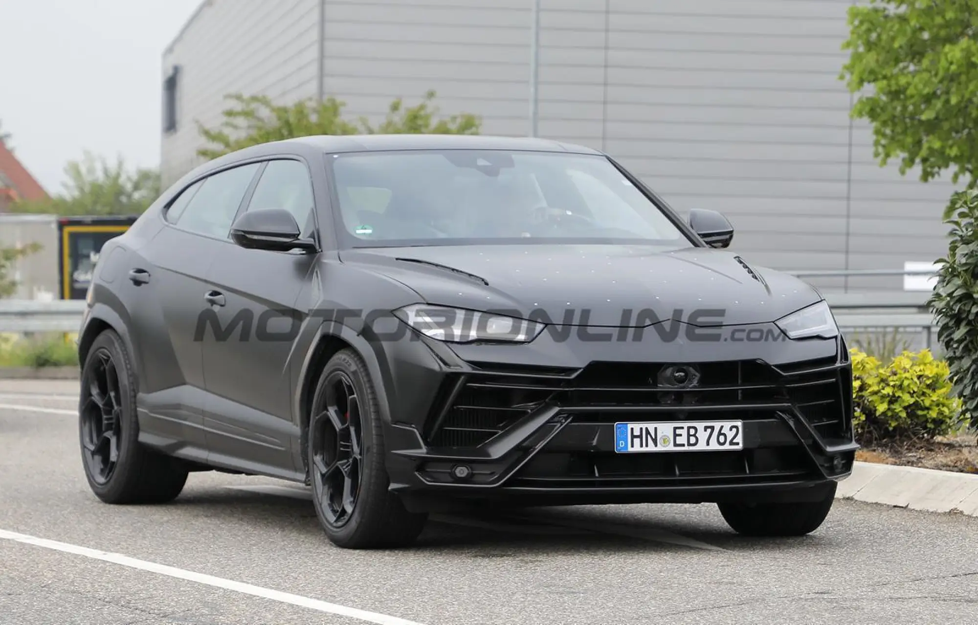 Lamborghini Urus EVO - Foto spia 24-05-2022 - 1