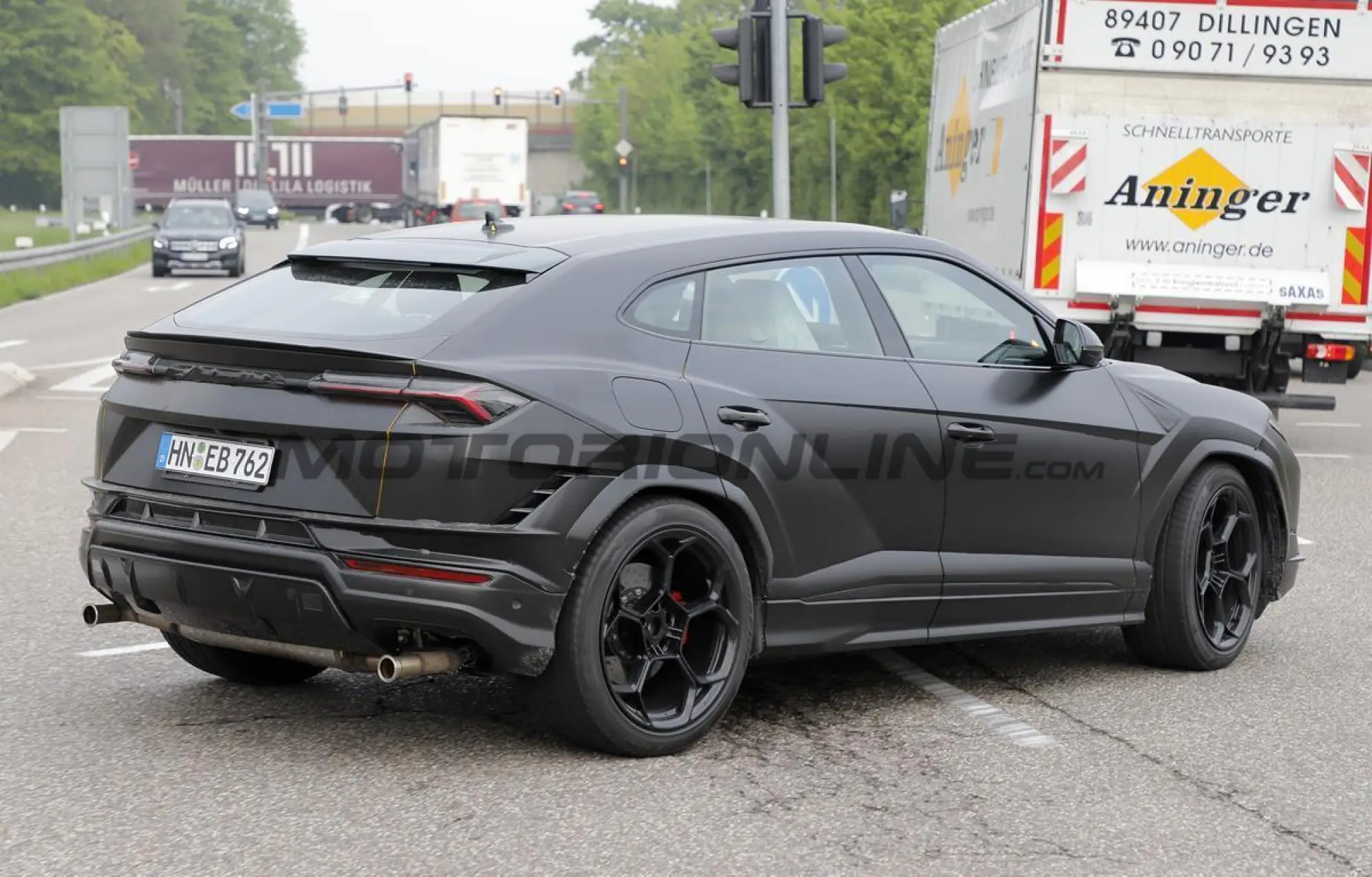 Lamborghini Urus EVO - Foto spia 24-05-2022 - 9
