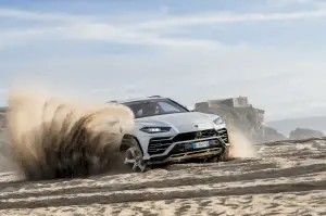 Lamborghini Urus - Foto 1-4-2021