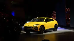 Lamborghini Urus - Foto ufficiali