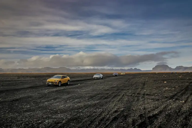Lamborghini Urus in Islanda - 13