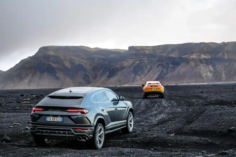 Lamborghini Urus in Islanda - 25