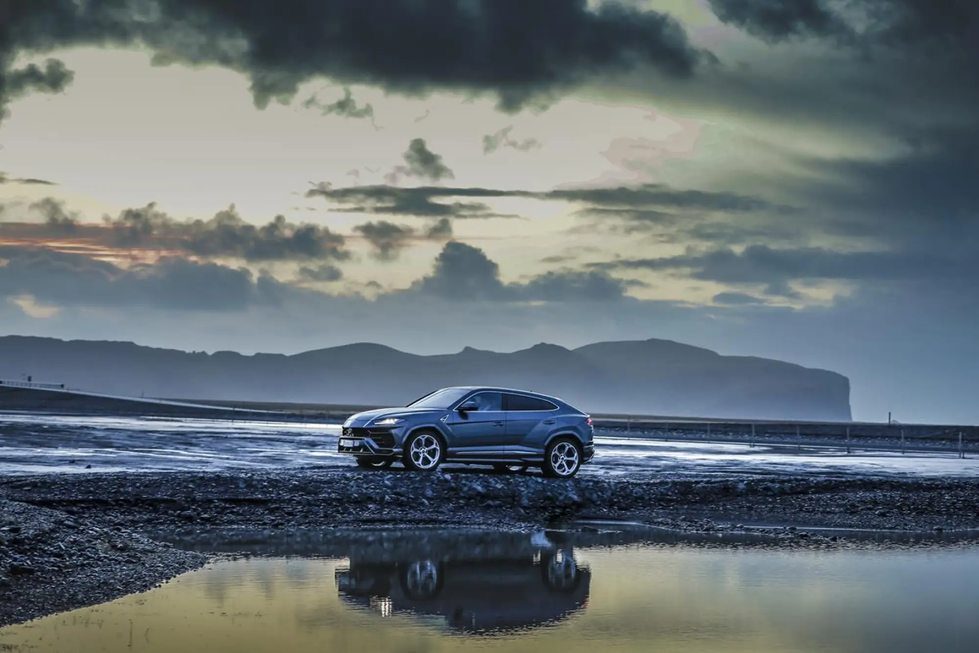 Lamborghini Urus in Islanda - 26