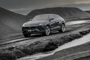 Lamborghini Urus in Islanda - 32