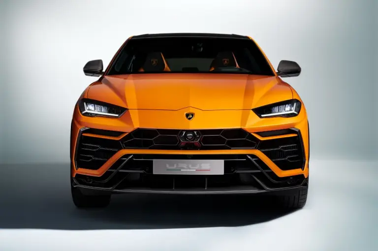 Lamborghini Urus Pearl Capsule - 12