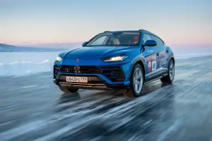 Lamborghini Urus - Record di velocità sul ghiaccio