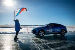 Lamborghini Urus - Record di velocità sul ghiaccio