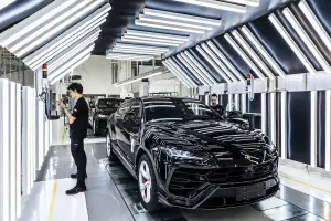 Lamborghini Urus - Record produzione giugno 2022
