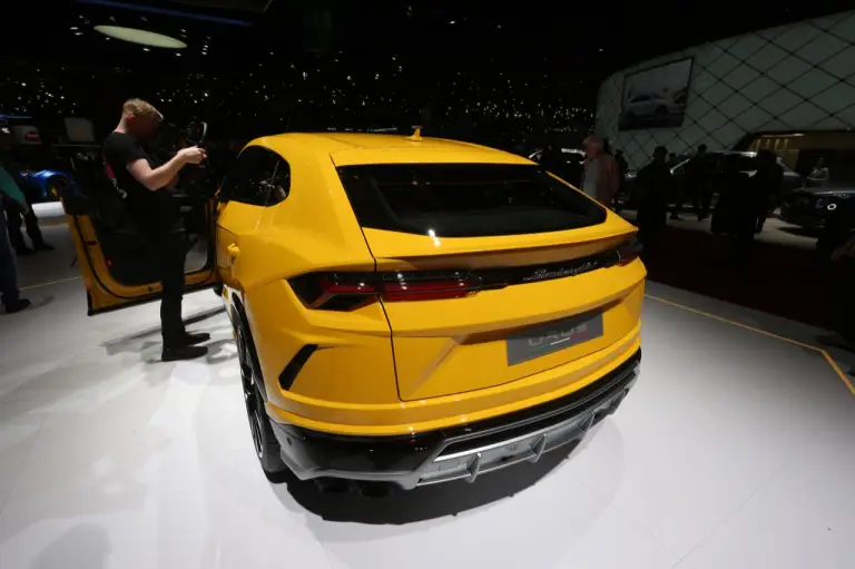 Lamborghini Urus - Salone di Ginevra 2018 - 8