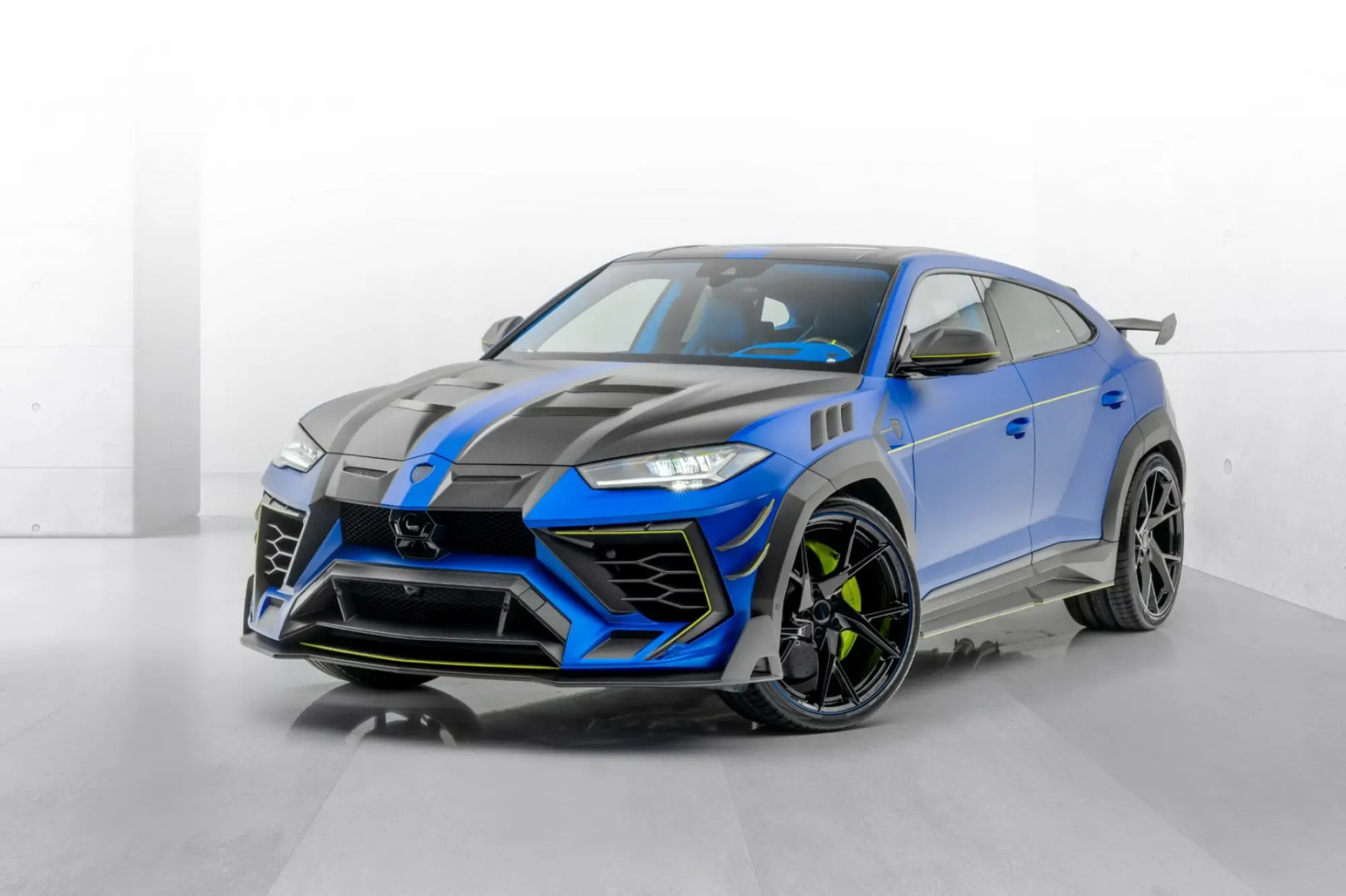 Lamborghini Urus - Tuning Mansory Venatus  - 1