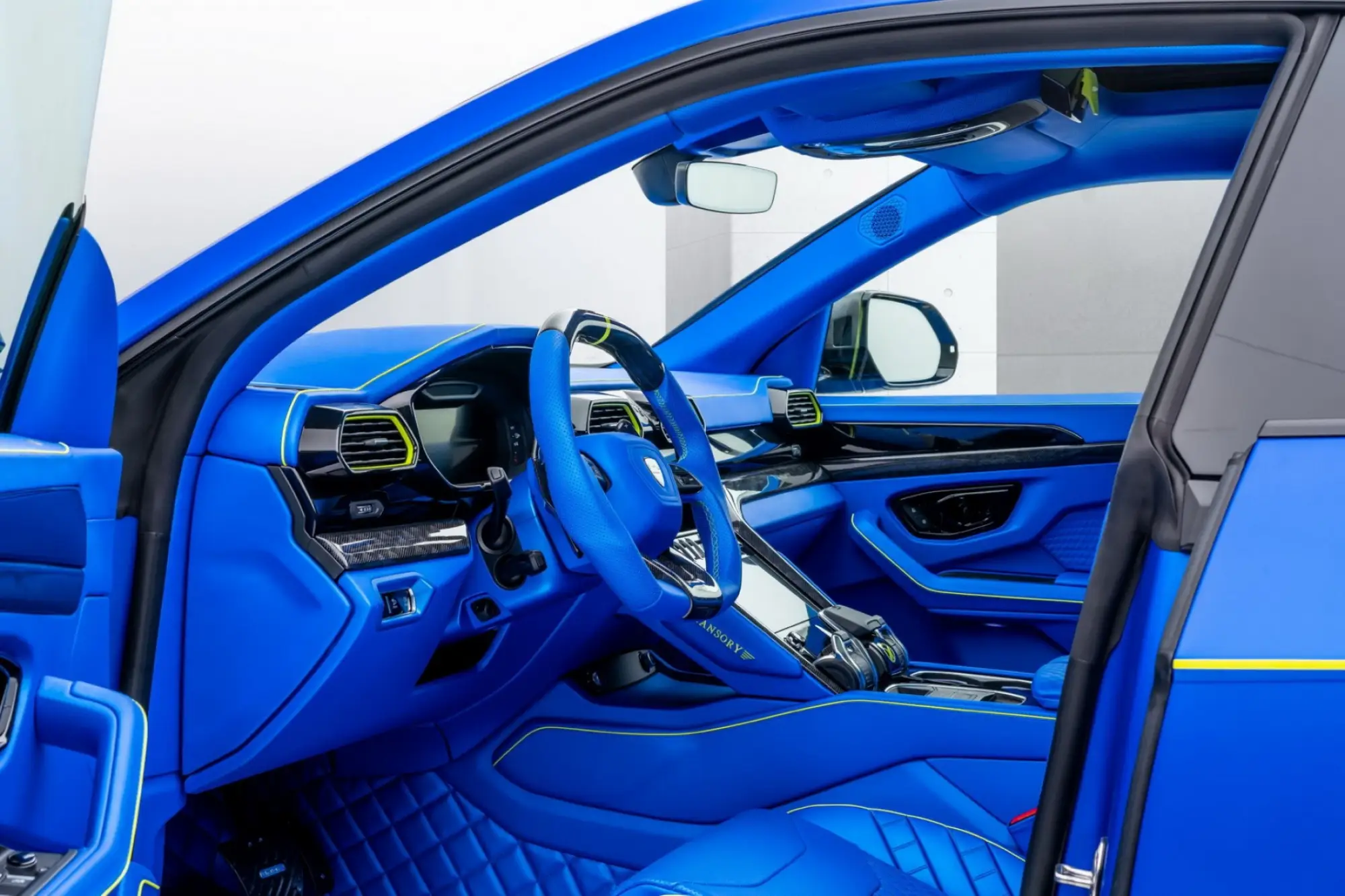 Lamborghini Urus - Tuning Mansory Venatus  - 8