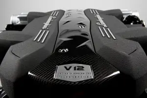 Lamborghini V12 - 4