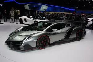 Lamborghini Veneno Foto Live - Salone di Ginevra 2013 - 8