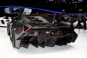 Lamborghini Veneno Foto Live - Salone di Ginevra 2013 - 17