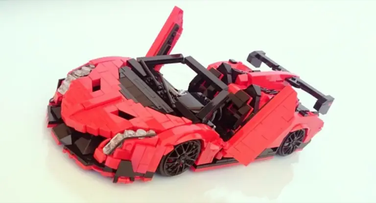 Lamborghini Veneno Roadster in versione Lego - 12