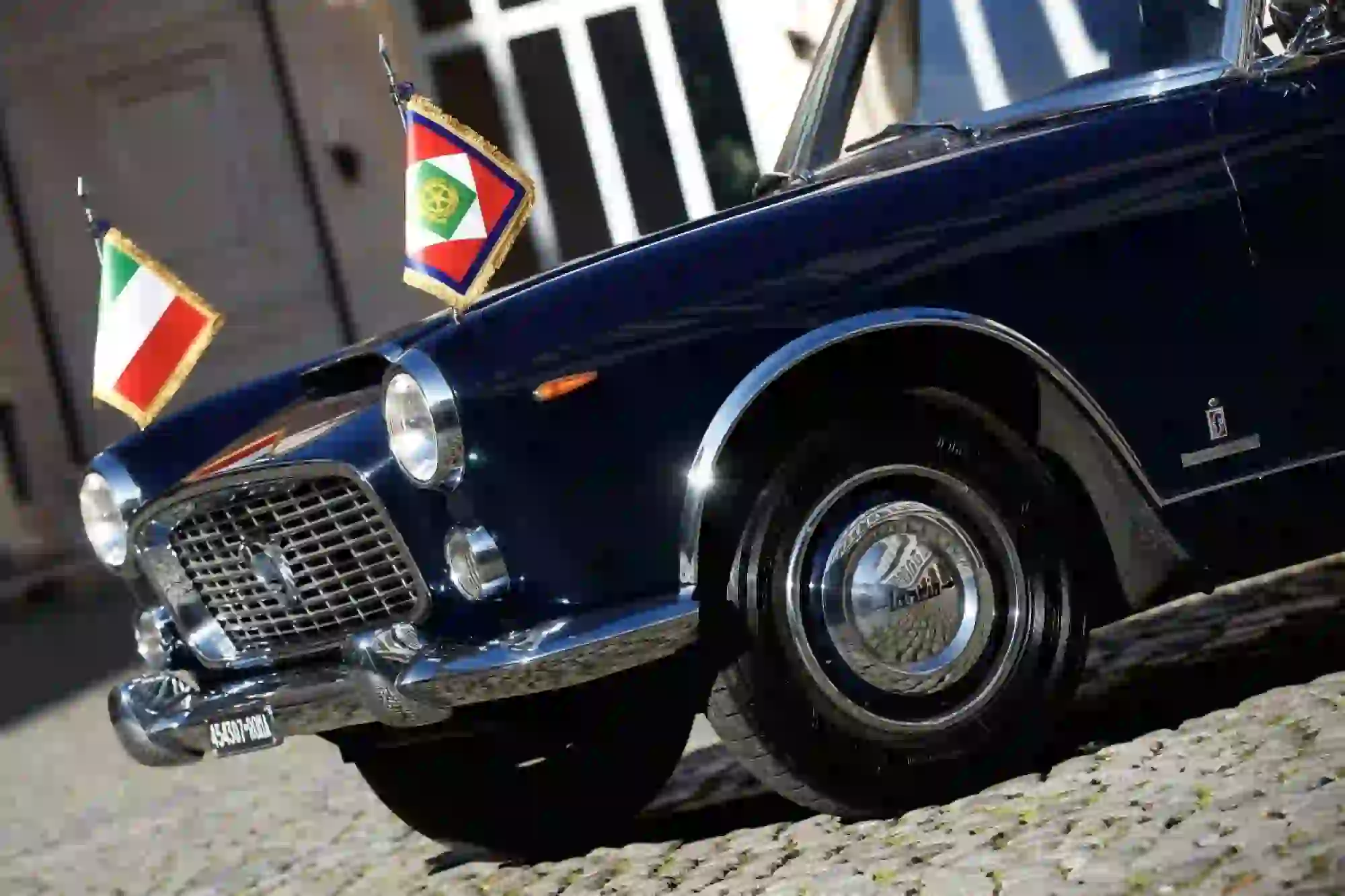 Lancia Flaminia Presidenziale - 60 anni - 3