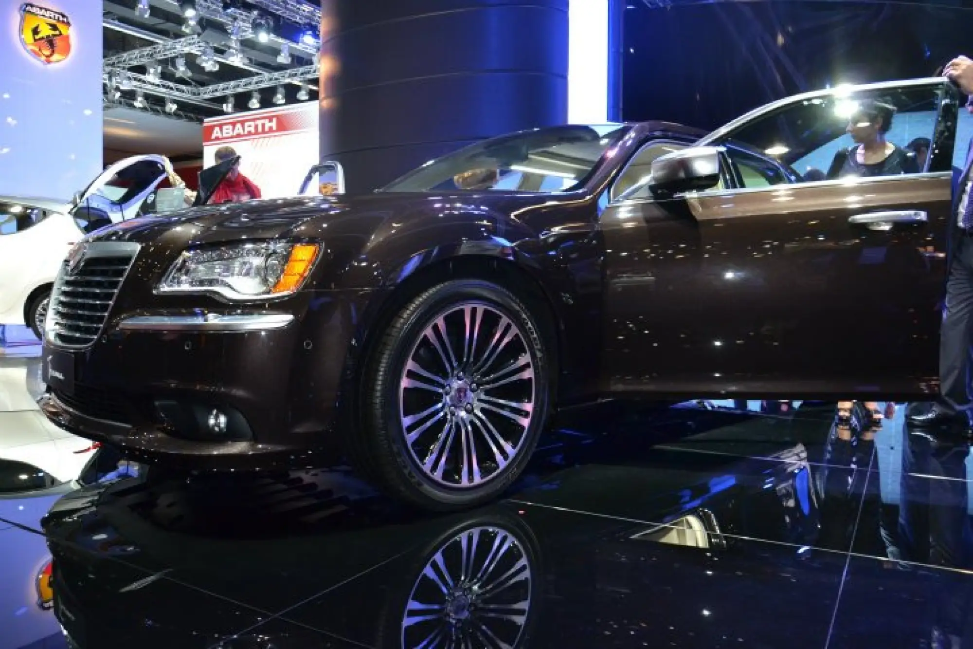 Lancia Thema al Salone di Francoforte - 2011 - 5