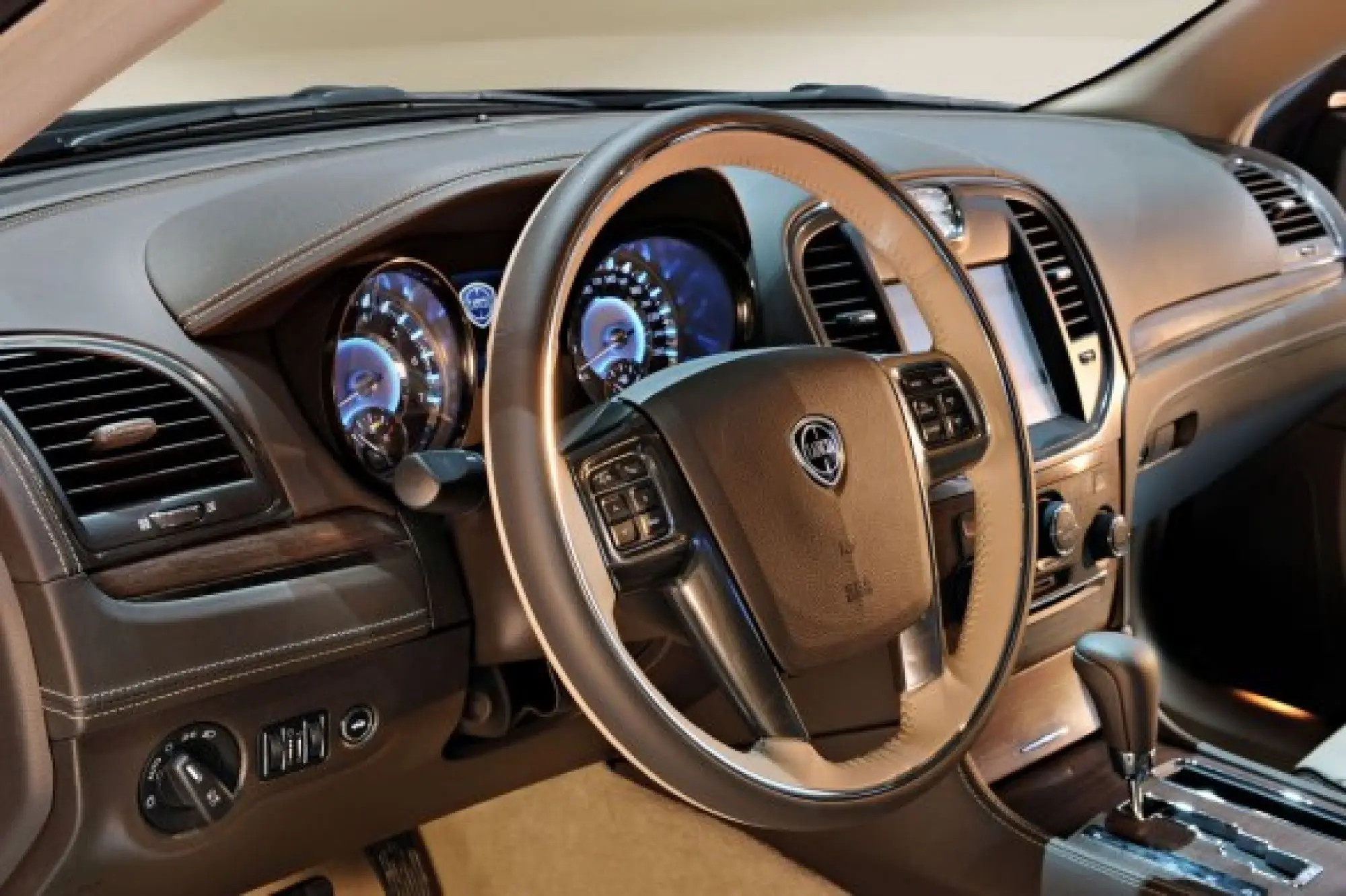 Lancia Thema interno - 4
