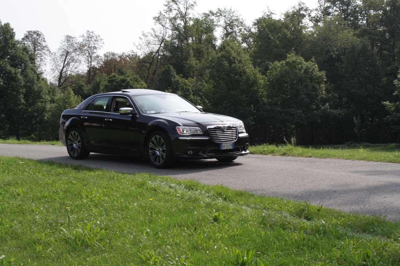 Lancia Thema - Prova su strada 2012