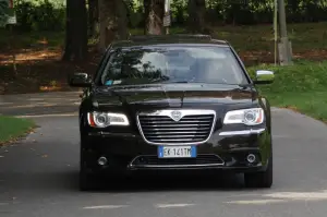 Lancia Thema - Prova su strada 2012