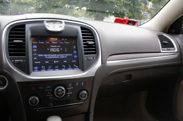 Lancia Thema - Prova su strada 2012 - 60