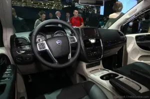 Lancia Voyager Ginevra 2011