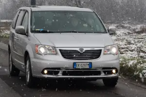 Lancia Voyager prova su strada