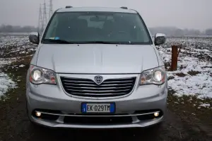 Lancia Voyager prova su strada