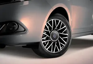 Lancia Y Alberta Ferretti - Foto Ufficiali - 13