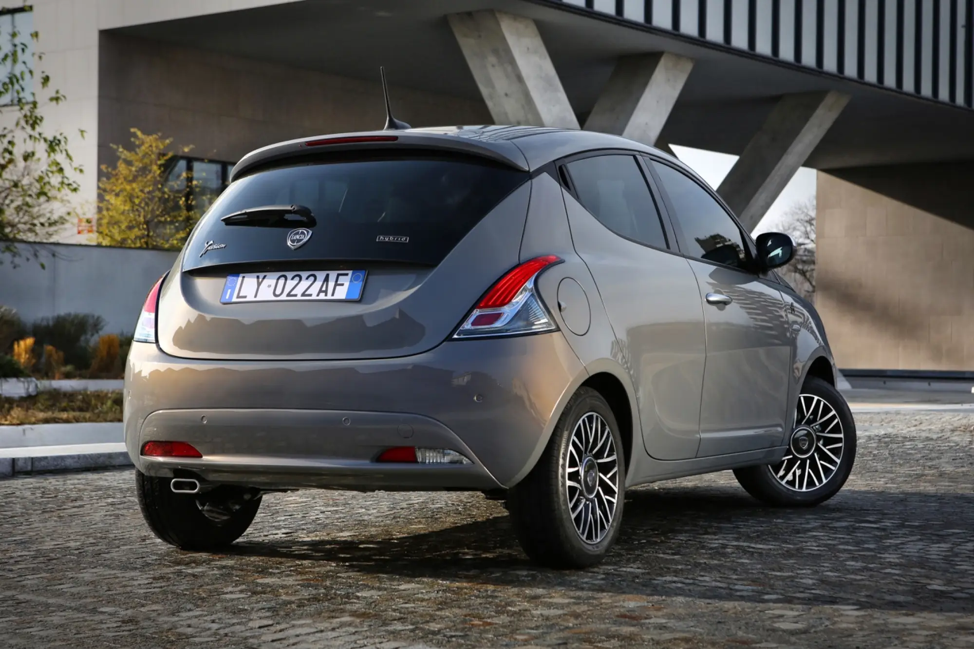 Lancia Y Alberta Ferretti - Foto Ufficiali - 17