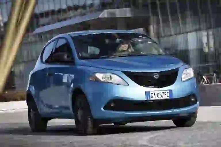 Lancia Y Ibrida - Foto Ufficiali - 7