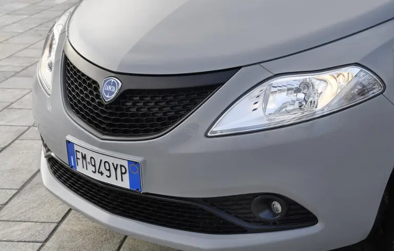 Lancia Ypsilon 2018 - 21