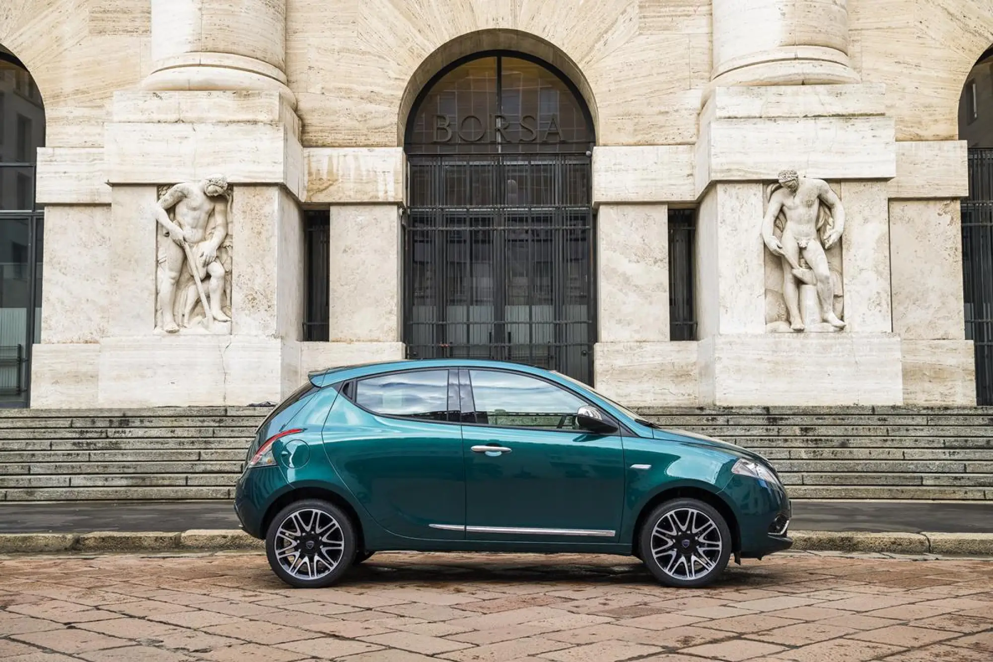 Lancia Ypsilon 2018 - 9