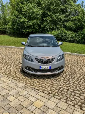 Lancia Ypsilon 2022 Alberta Ferretti - Come e Come Va