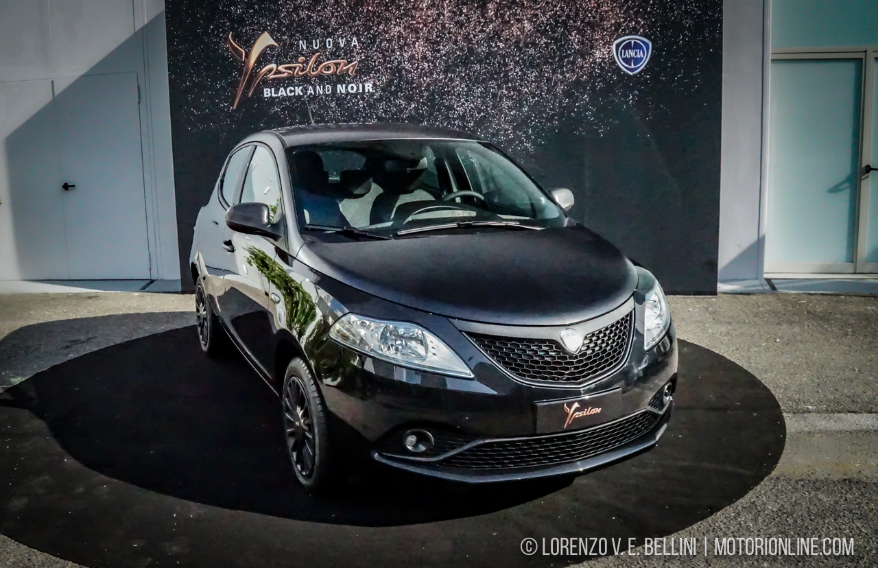 Lancia Ypsilon Black and Noir Edizione Speciale