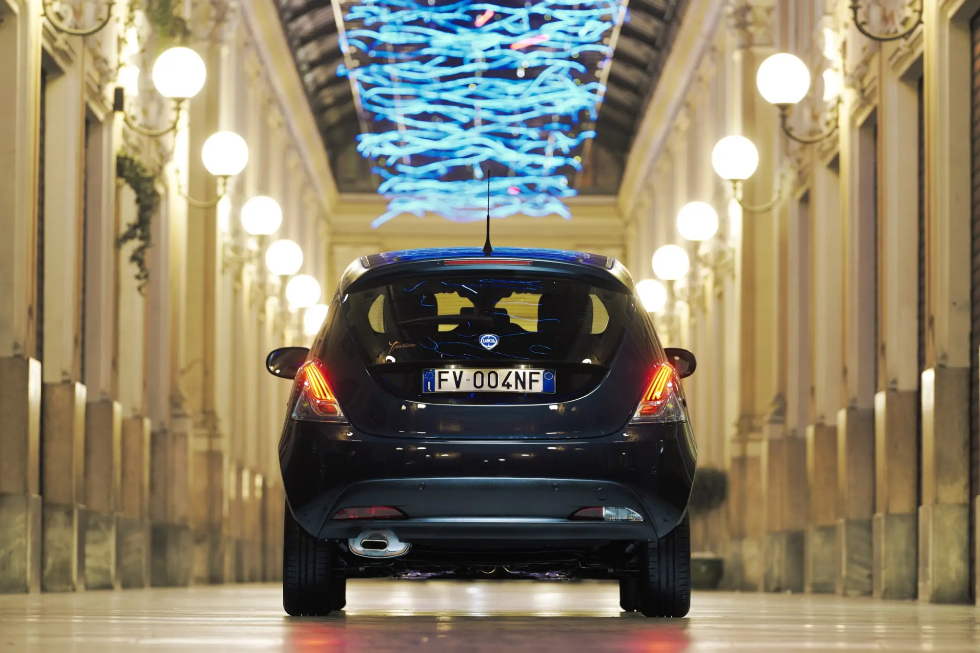 Lancia Ypsilon Black and Noir - 3