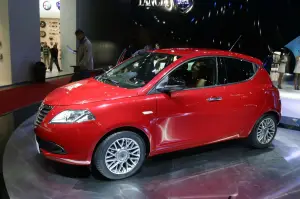 Lancia Ypsilon Black Red - 6