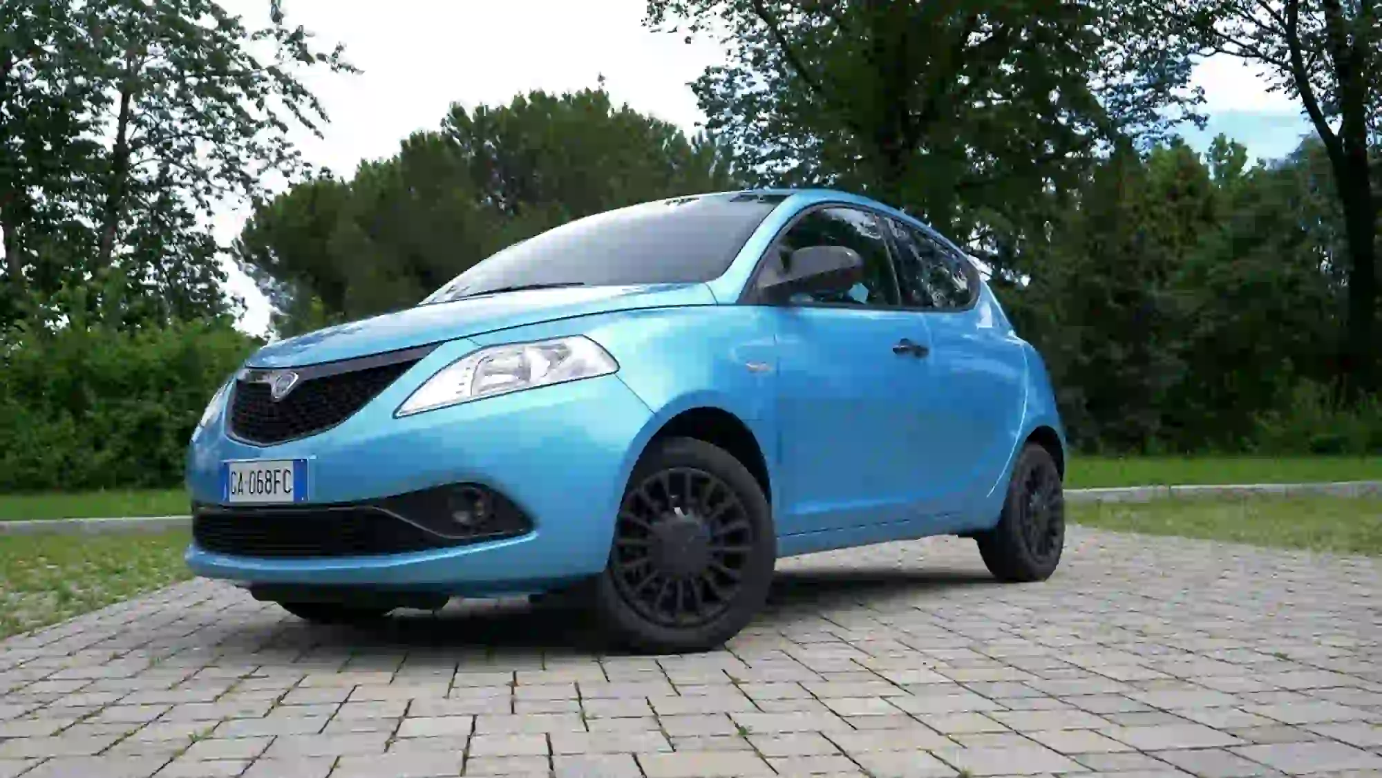 Lancia Ypsilon Hybrid 2020 - 21