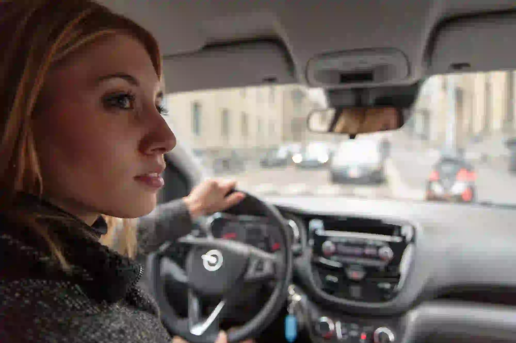 Lancia Ypsilon Vs Opel Karl - 3