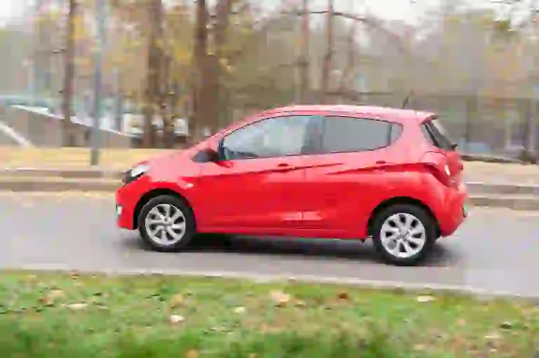 Lancia Ypsilon Vs Opel Karl - 8