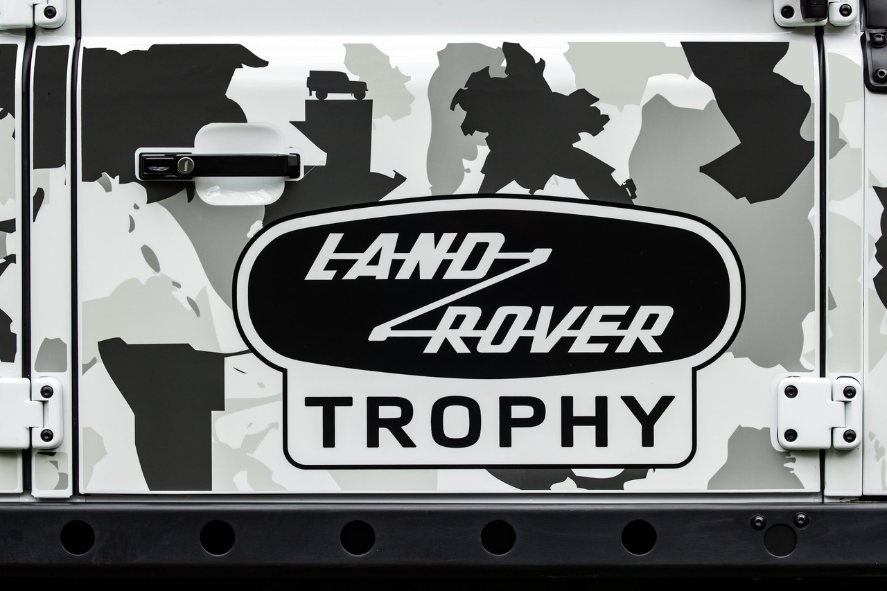 Land Rover Classic Defender Works V8 Trophy II - Foto
