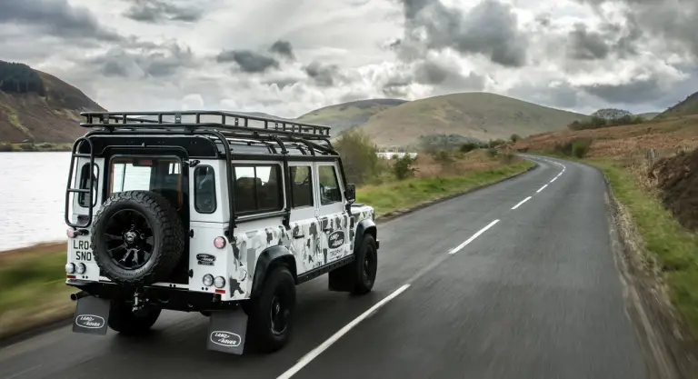 Land Rover Classic Defender Works V8 Trophy II - Foto - 1